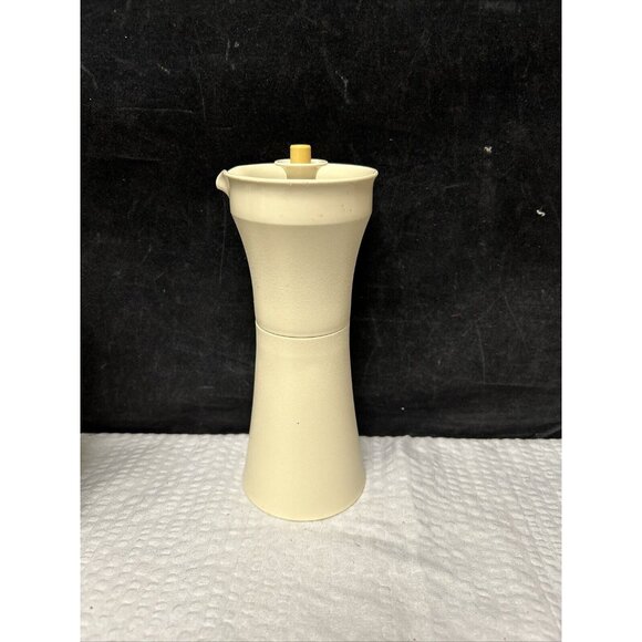 Vintage Tupperware Oil/Vinegar Cruet - Harvest Gold & Almond - Picture 4 of 7